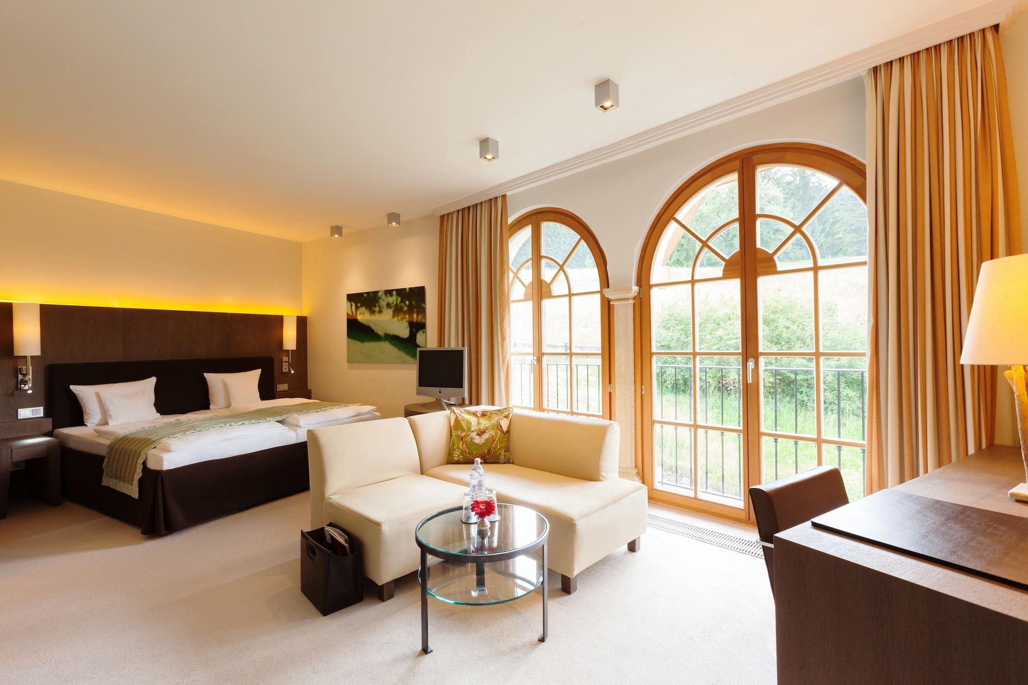 Schlosshotel Kitzbuehel A-Rosa Collection Luaran gambar A room at the Hotel Axelmannstein