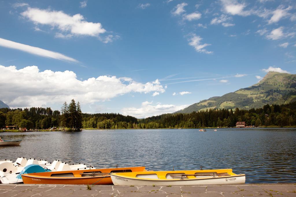 Schlosshotel Kitzbuehel A-Rosa Collection Luaran gambar The lake of Saint-Point